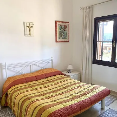 Con Terrazza Vista Mare. 아파트 아르바탁스