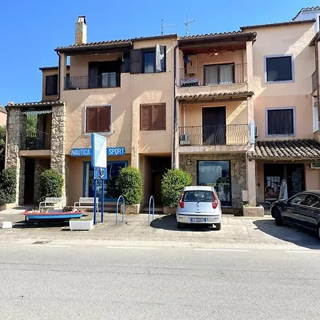 Apartment Con Terrazza Vista Mare. *