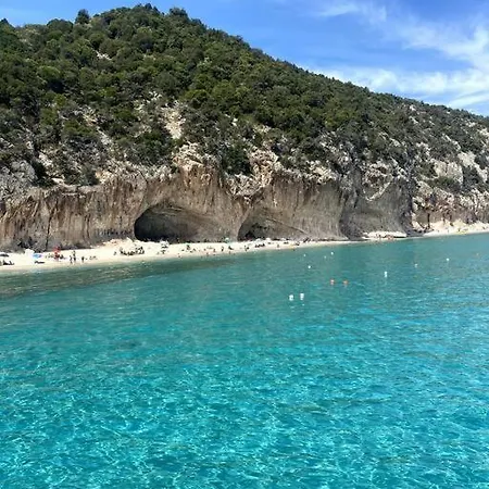 아파트 Con Terrazza Vista Mare. 아르바탁스